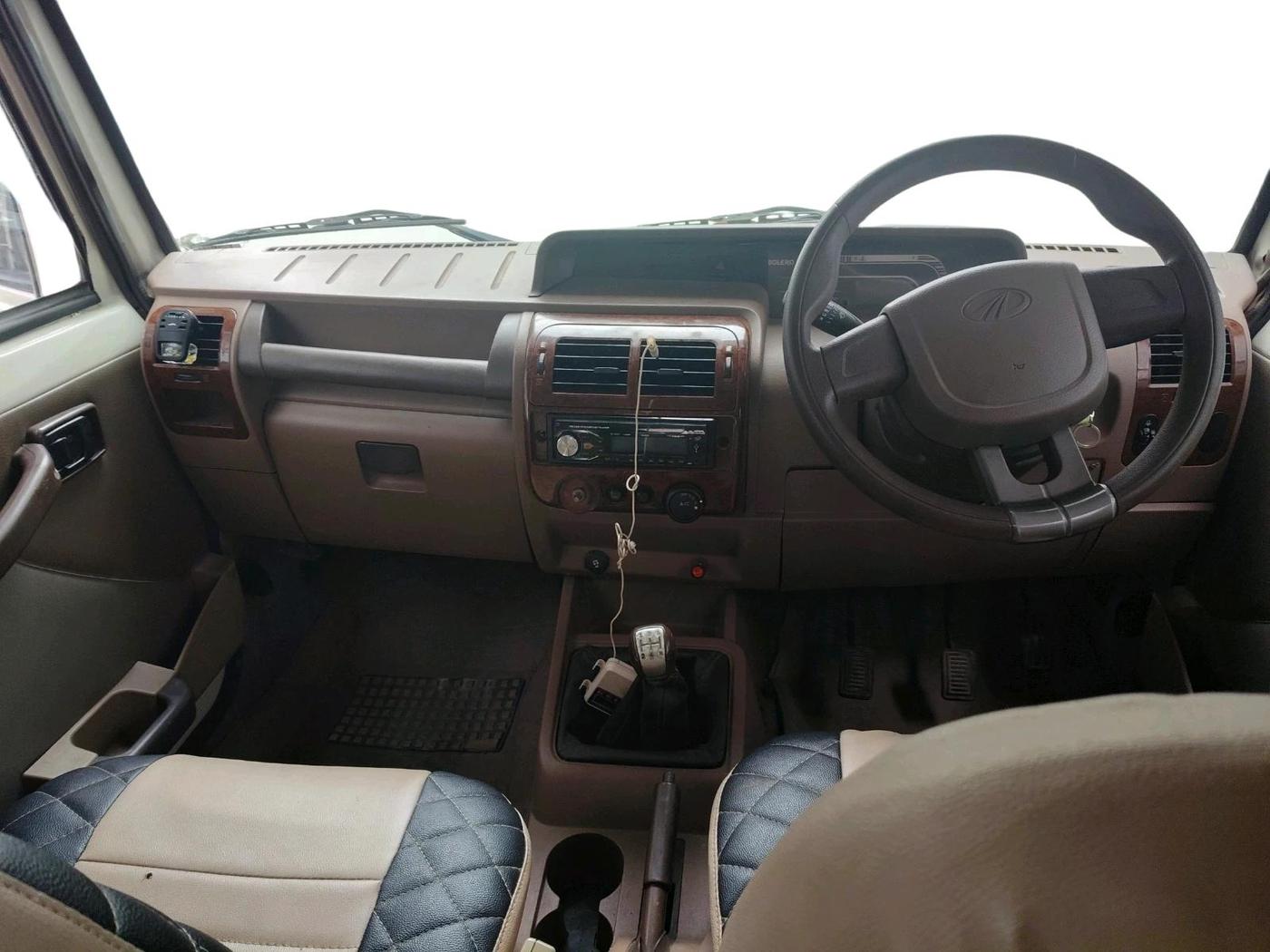 2012 Mahindra Bolero SLX BS-III, Diesel, Manual, 1,75,242 km, interior