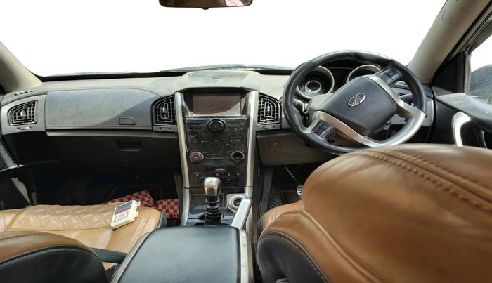 2019 Mahindra XUV500 W11, Diesel, Manual, 66,182 km, interior