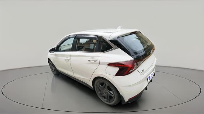 2021 Hyundai NEW I20 SPORTZ 1.2 AT, Petrol, Automatic, 33,852 km, exterior