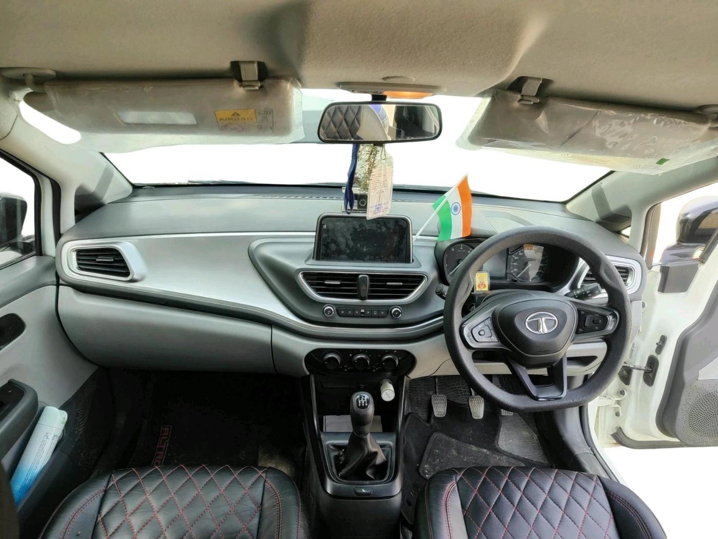 2020 Tata ALTROZ XT PETROL, Petrol, Manual, 53,241 km, interior