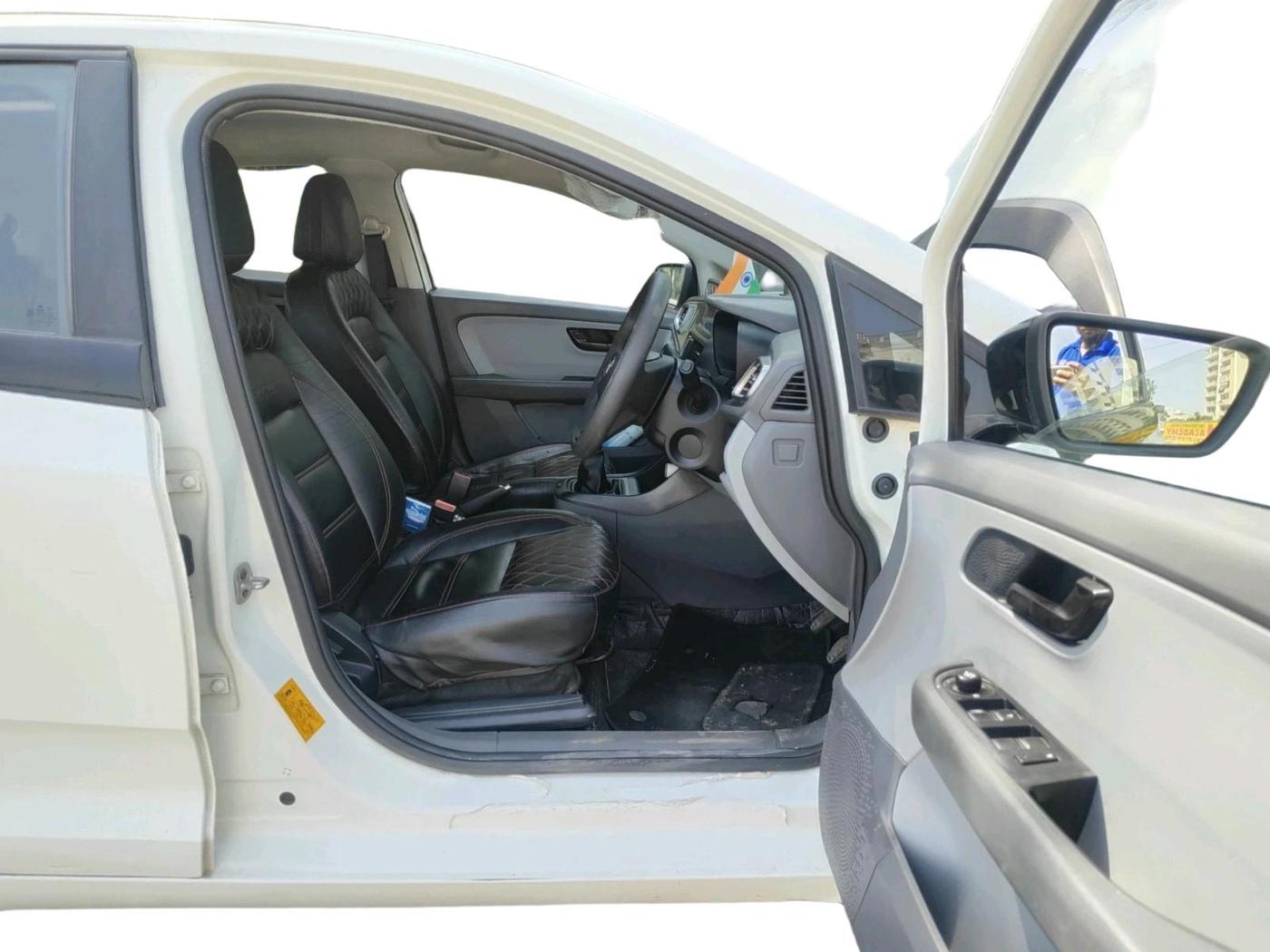 2020 Tata ALTROZ XT PETROL, Petrol, Manual, 53,241 km, interior