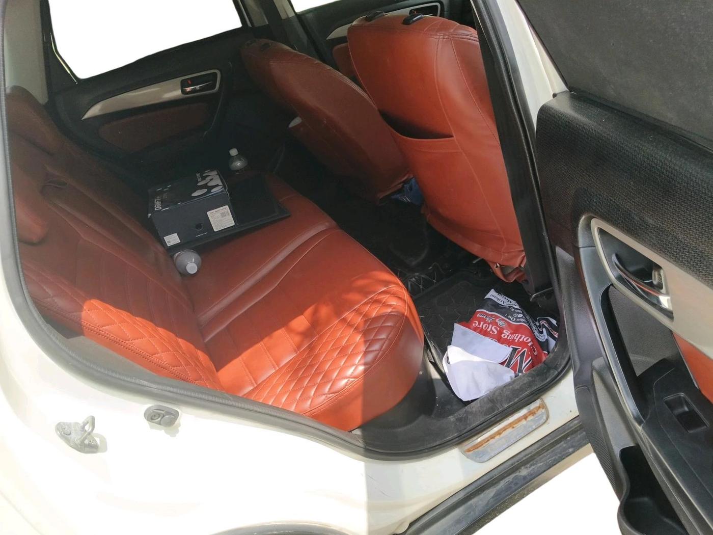 2018 Maruti Vitara Brezza ZDI, Diesel, Manual, 1,19,362 km, interior