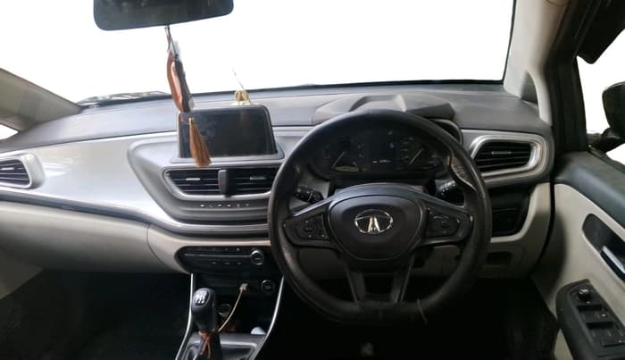 2022 Tata ALTROZ XZ PETROL, Petrol, Manual, 65,962 km, interior