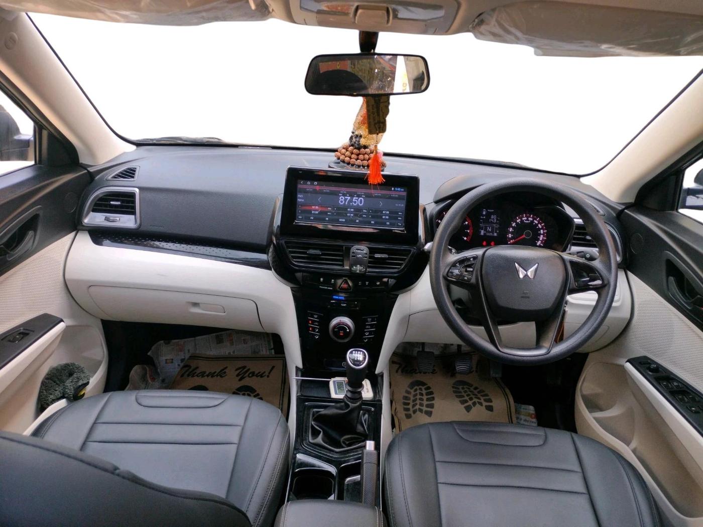 2025 Mahindra XUV 3XO MX2 Pro 1.2 L TCMPFi, Petrol, Manual, 5,948 km, interior