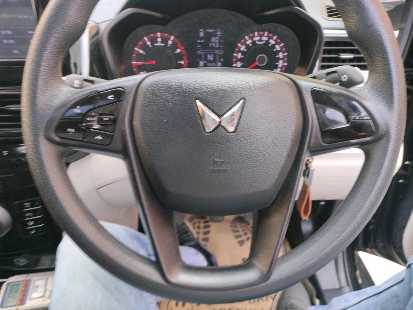 2025 Mahindra XUV 3XO MX2 Pro 1.2 L TCMPFi, Petrol, Manual, 5,948 km, interior