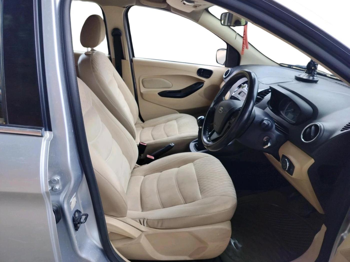 2015 Ford Figo Aspire AMBIENTE 1.5 DIESEL, Diesel, Manual, 1,05,802 km, interior