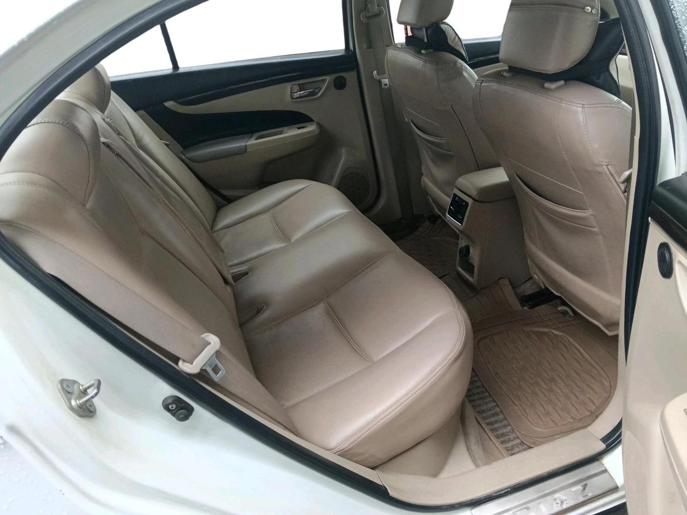 2014 Maruti Ciaz ZXI AT, CNG, Automatic, 1,02,102 km, interior