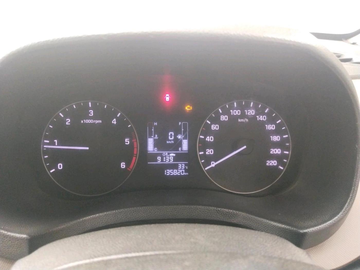2017 Hyundai Creta E PLUS 1.4 DIESEL, Diesel, Manual, 1,35,820 km, interior