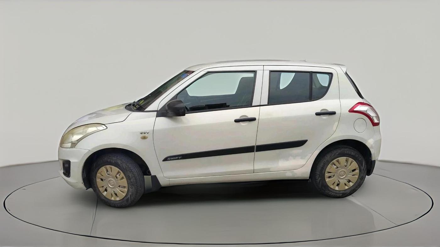 2015 Maruti Swift LXI, Petrol, Manual, 2,76,898 km, exterior