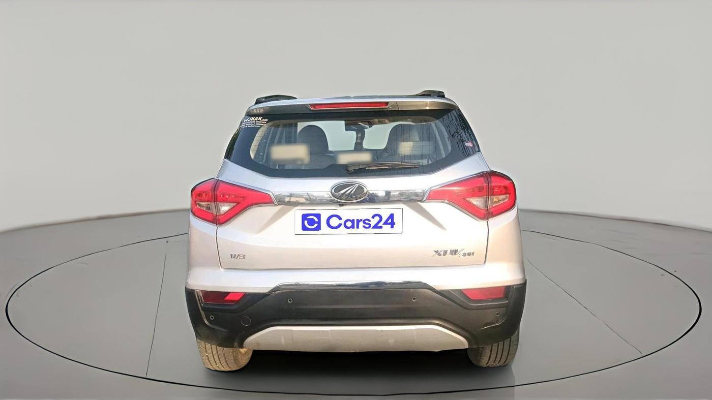 2021 Mahindra XUV300 W8 (O) 1.2 PETROL, Petrol, Manual, 18,390 km, exterior