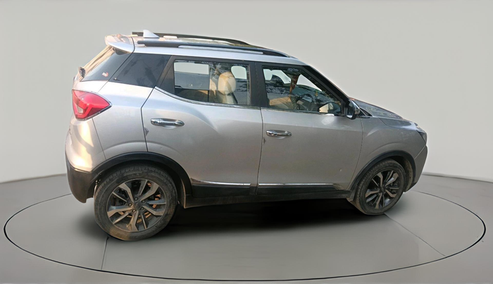 2021 Mahindra XUV300 W8 (O) 1.2 PETROL, Petrol, Manual, 18,390 km, exterior