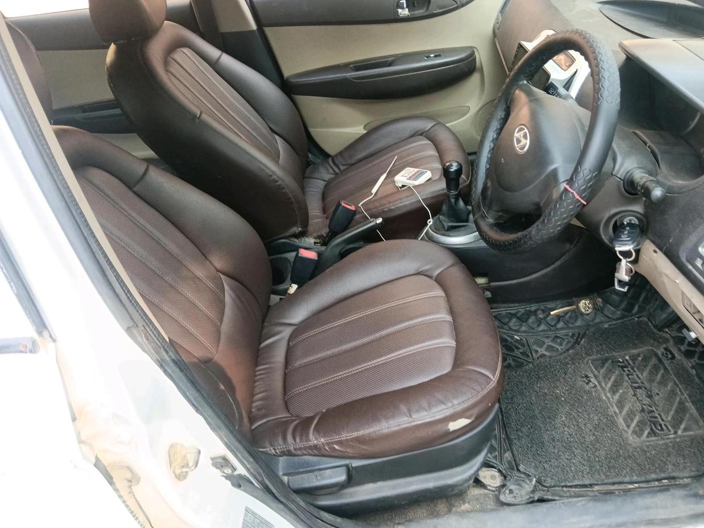 2012 Hyundai i20 MAGNA (O) 1.2, CNG, Manual, 71,855 km, interior