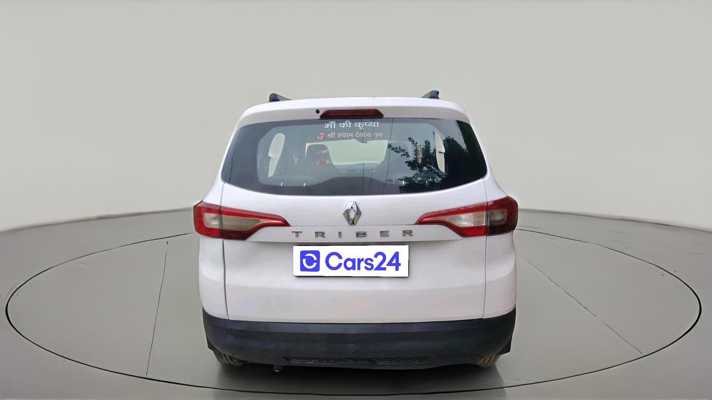 2022 Renault TRIBER RXE MT, Petrol, Manual, 28,548 km, exterior