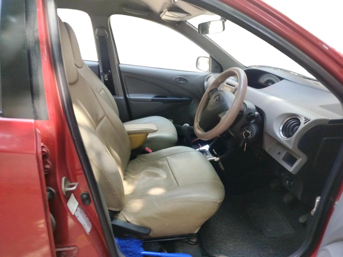 2011 Toyota Etios G, Petrol, Manual, 1,17,619 km, interior