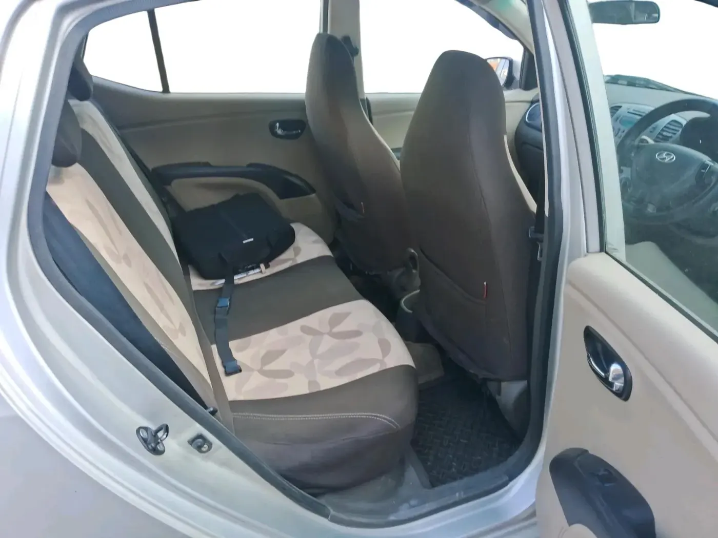 2011 Hyundai i10 ASTA 1.2, CNG, Manual, 72,100 km, interior