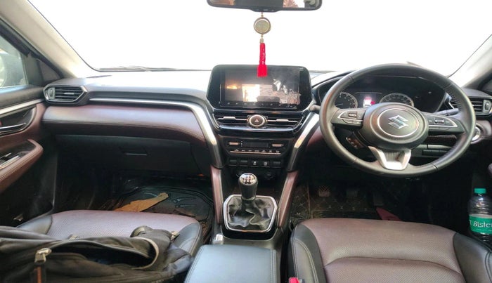 2023 Maruti Grand Vitara ALPHA SMART HYBRID, Petrol, Manual, 13,672 km, interior