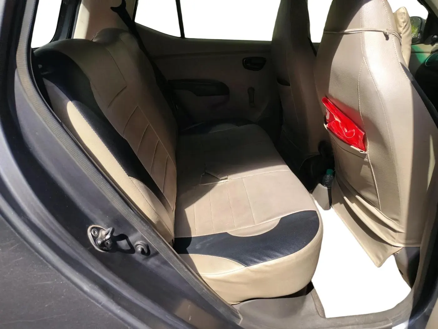 2011 Hyundai i10 ERA 1.1, Petrol, Manual, 1,83,394 km, interior