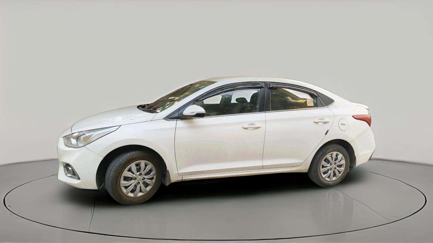 2018 Hyundai Verna 1.6 EX CRDI, Diesel, Manual, 1,22,813 km, exterior