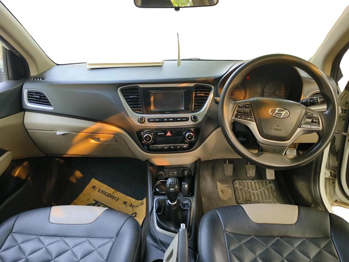 2018 Hyundai Verna 1.6 EX CRDI, Diesel, Manual, 1,22,813 km, interior