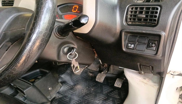 2023 Maruti Eeco 5 STR AC CNG, CNG, Manual, 1,87,272 km, interior