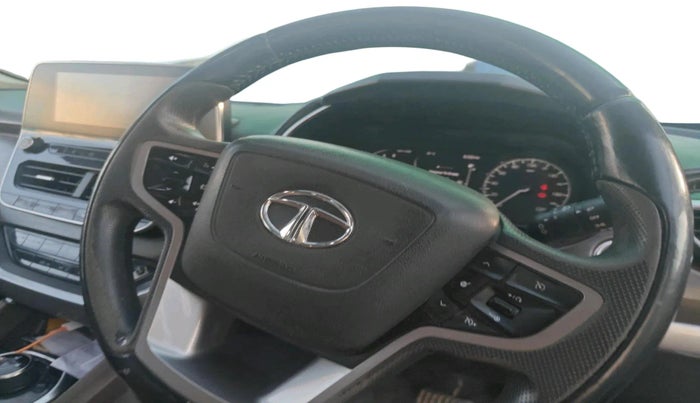 2022 Tata Harrier XZA PLUS 2.0L, Diesel, Automatic, 1,30,981 km, interior