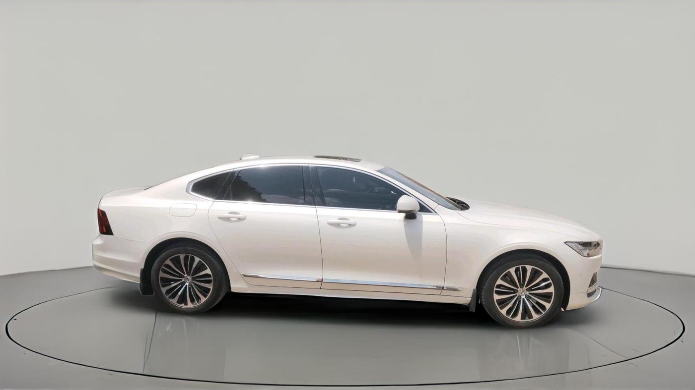 2022 Volvo S90 B5 INSCRIPTION, Petrol, Automatic, 22,778 km, exterior