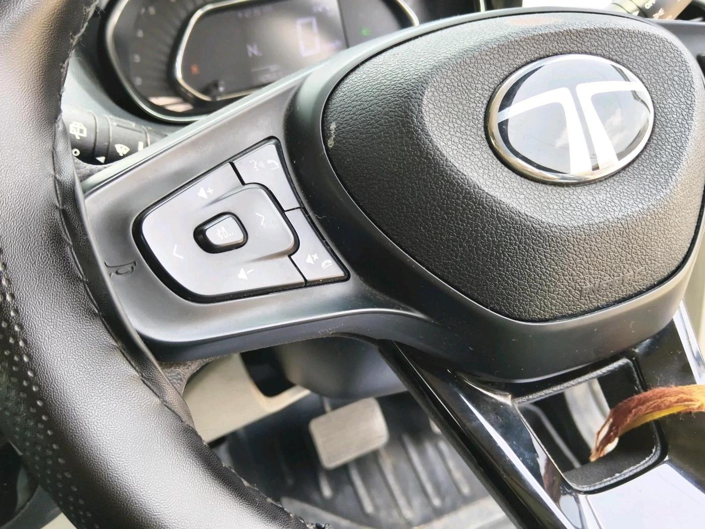 2024 Tata Tiago  XZA Plus CNG, CNG, Automatic, 42,669 km, interior