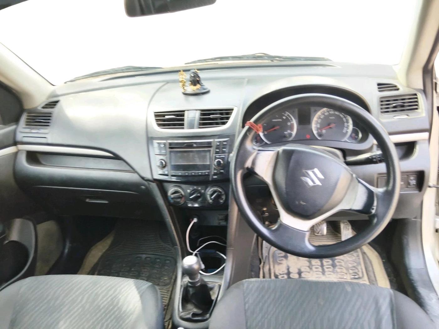 2016 Maruti Swift VDI (O), Diesel, Manual, 1,39,715 km, interior