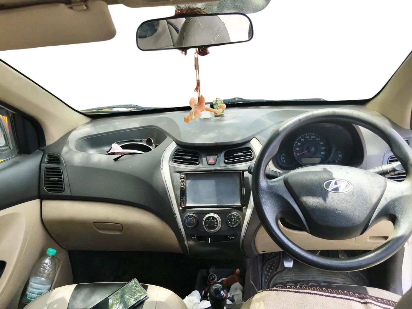 2012 Hyundai Eon ERA +, Petrol, Manual, 1,29,723 km, interior