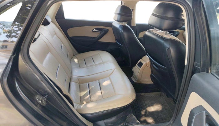 2017 Volkswagen Ameo HIGHLINE PLUS 1.5L AT 16 ALLOY, Diesel, Automatic, 1,59,151 km, interior