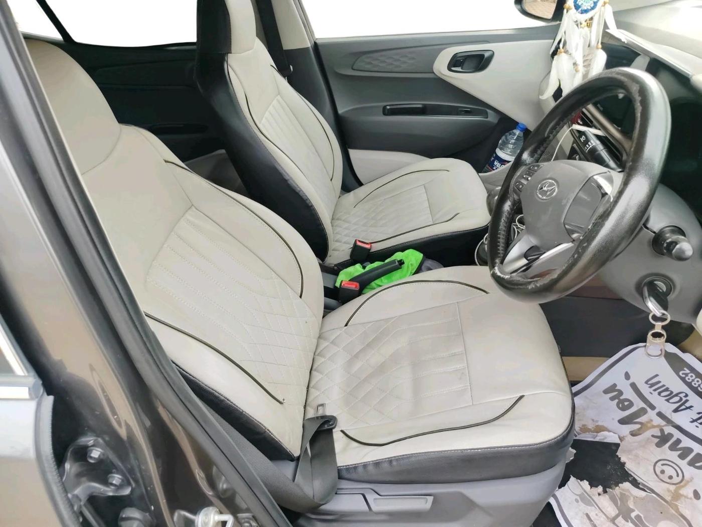 2022 Hyundai AURA S 1.2 CNG, CNG, Manual, 1,76,233 km, interior