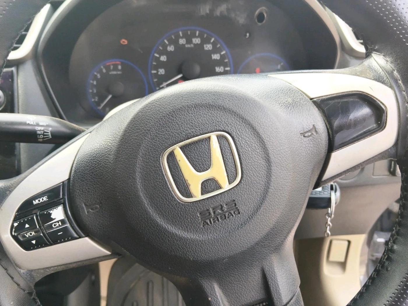 2018 Honda Brio S(O) MT, CNG, Manual, 1,35,116 km, interior