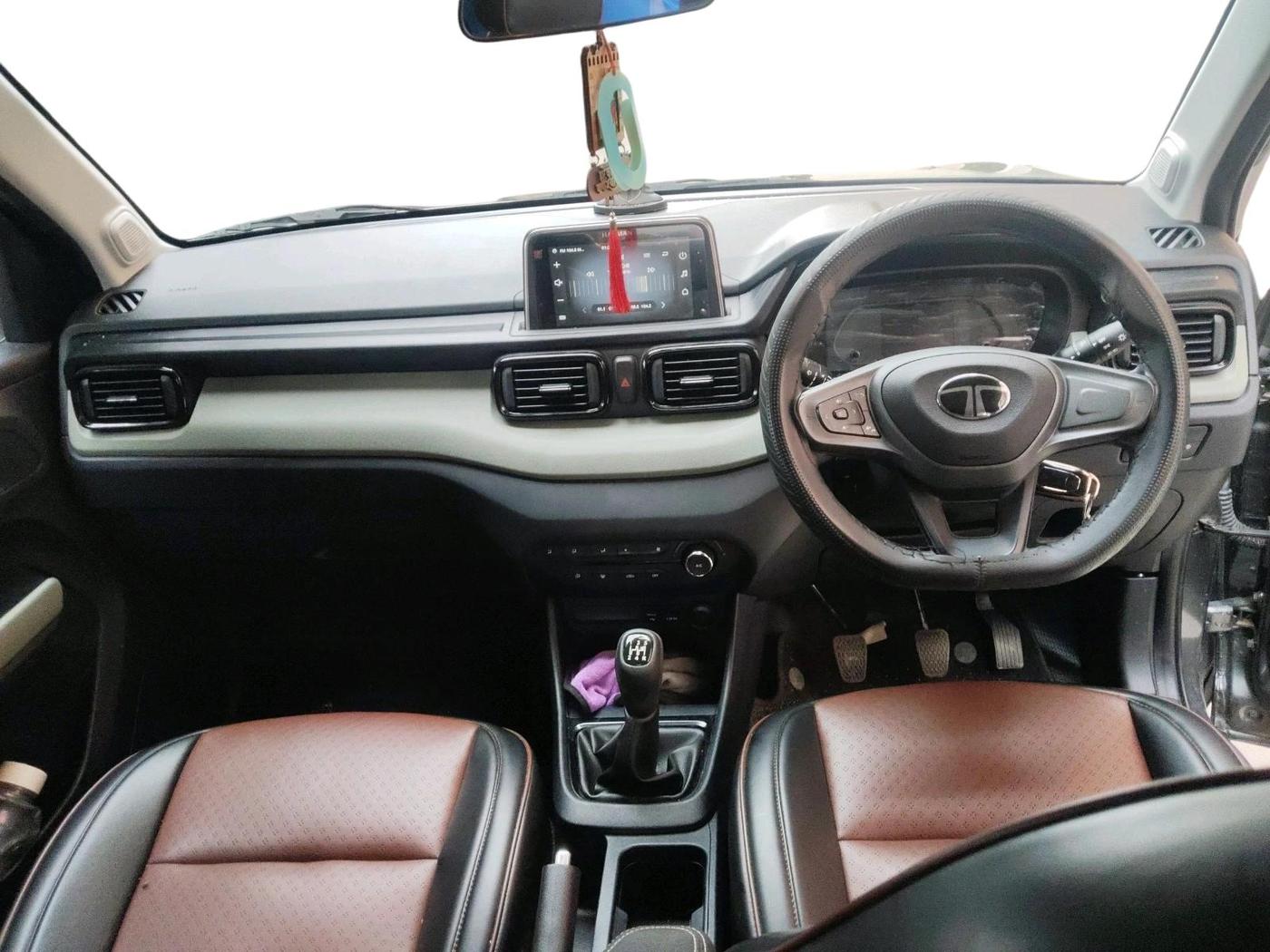 2025 Tata PUNCH Adventure Plus, Petrol, Manual, 5,432 km, interior