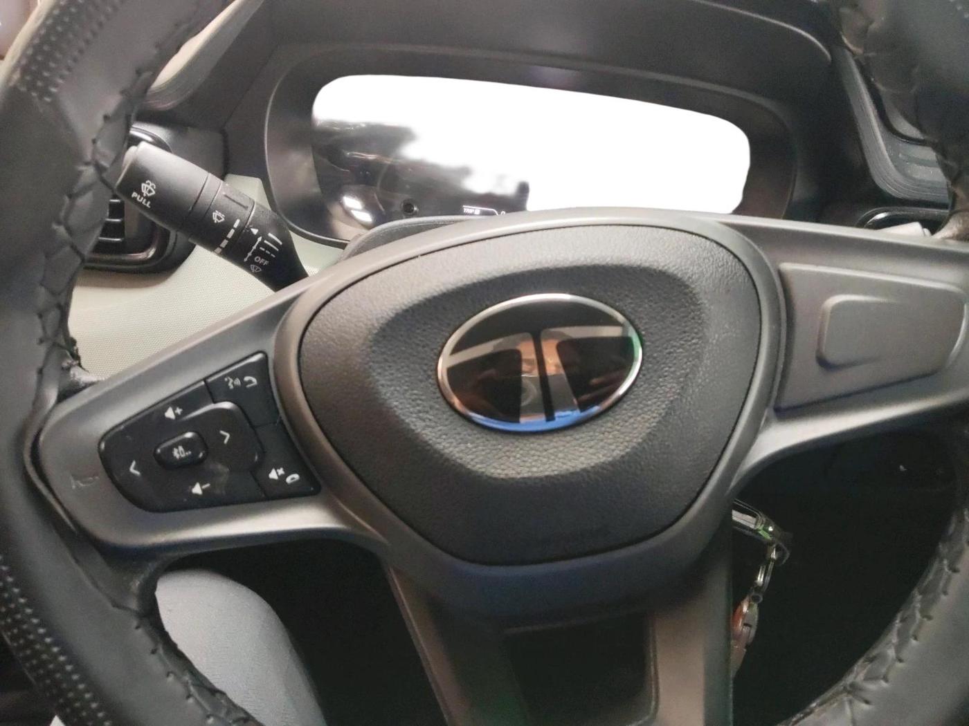 2025 Tata PUNCH Adventure Plus, Petrol, Manual, 5,432 km, interior