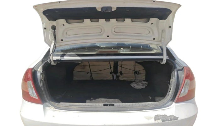 2009 Hyundai Verna VGT CRDI SX 1.5, Diesel, Manual, 2,17,427 km, exterior