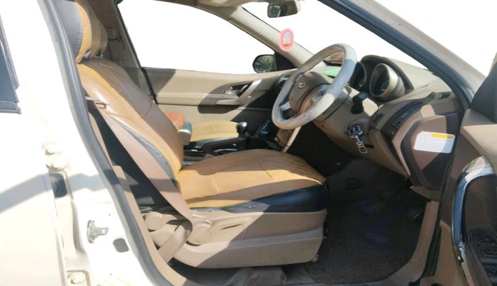 2012 Mahindra XUV500 W8, Diesel, Manual, 1,60,200 km, interior