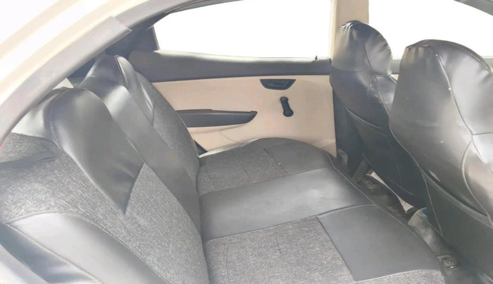 2015 Hyundai Eon MAGNA +, Petrol, Manual, 60,372 km, interior