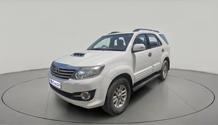 2013 Toyota Fortuner 3.0 4X2 AT, Diesel, Automatic, 2,29,607 km, exterior