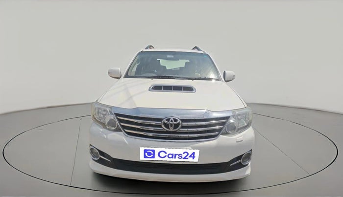 2013 Toyota Fortuner 3.0 4X2 AT, Diesel, Automatic, 2,29,607 km, exterior