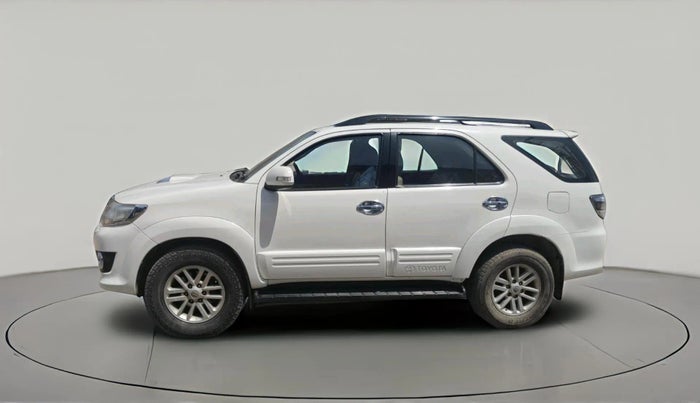 2013 Toyota Fortuner 3.0 4X2 AT, Diesel, Automatic, 2,29,607 km, exterior