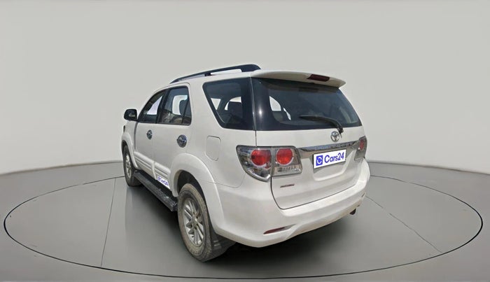 2013 Toyota Fortuner 3.0 4X2 AT, Diesel, Automatic, 2,29,607 km, exterior