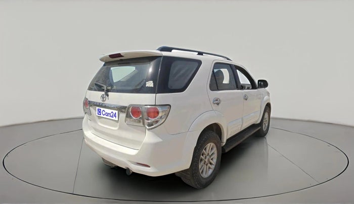 2013 Toyota Fortuner 3.0 4X2 AT, Diesel, Automatic, 2,29,607 km, exterior