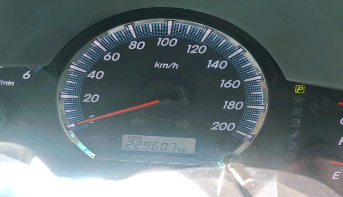 2013 Toyota Fortuner 3.0 4X2 AT, Diesel, Automatic, 2,29,607 km, interior