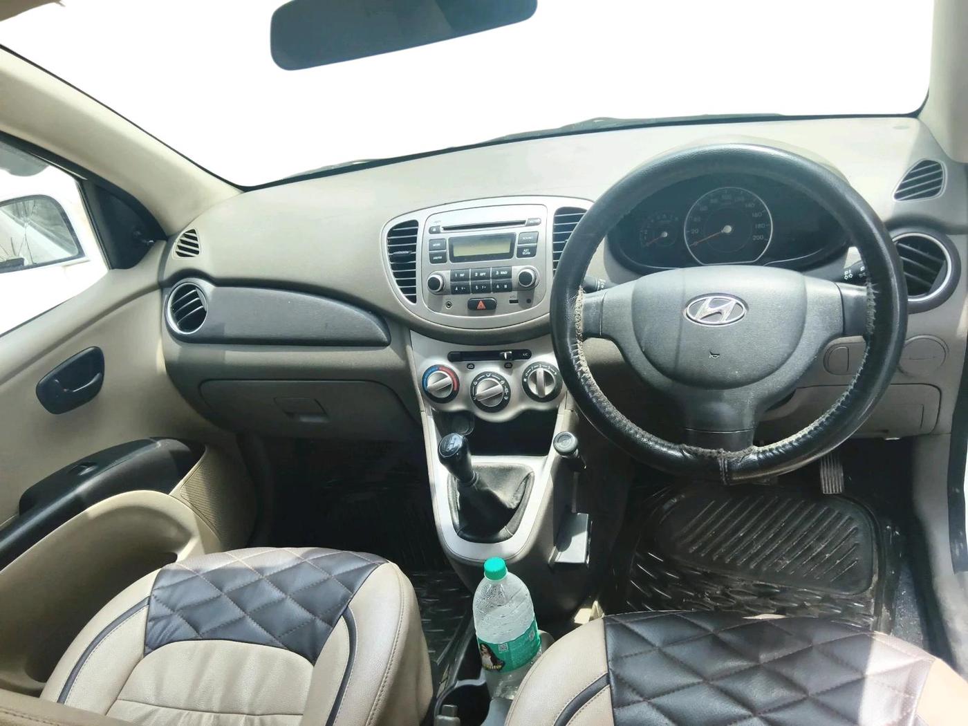 2014 Hyundai i10 MAGNA 1.1, Petrol, Manual, 29,845 km, interior