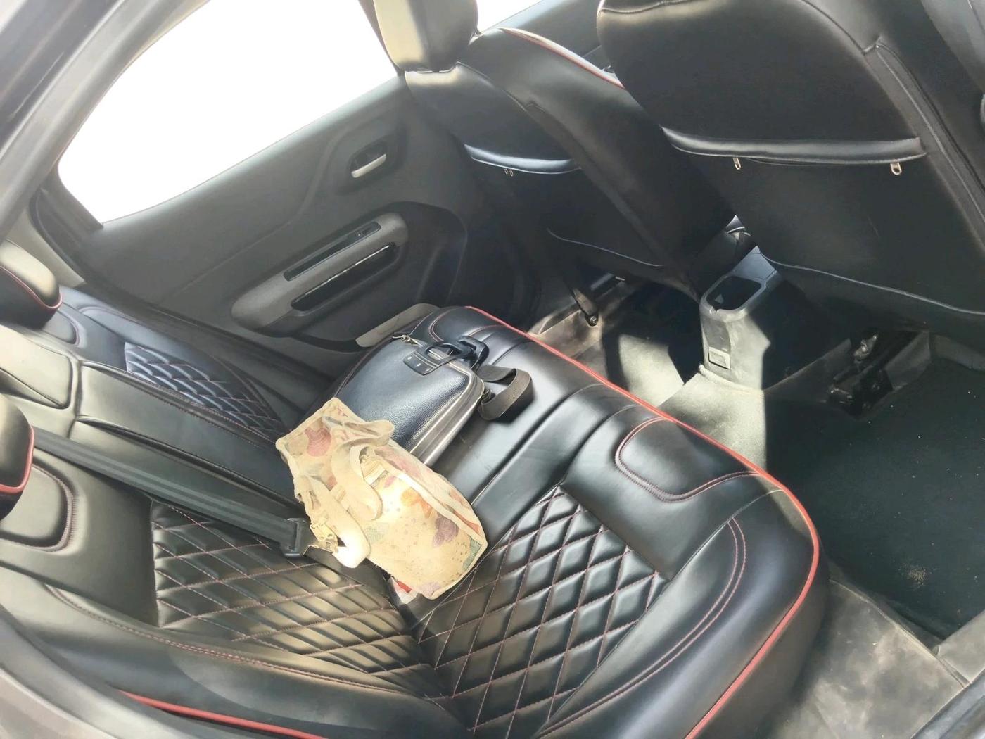 2024 CITROEN Basalt Plus 1.2 Petrol MT, CNG, Manual, 36,522 km, interior