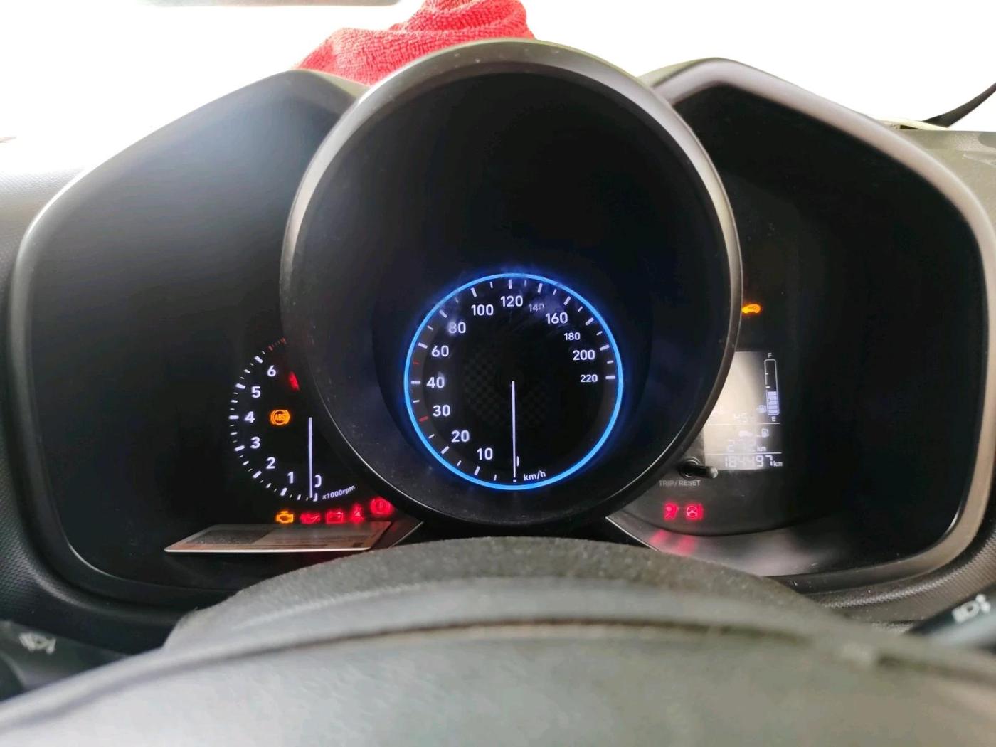 2020 Hyundai VENUE S 1.2, Petrol, Manual, 1,84,497 km, interior