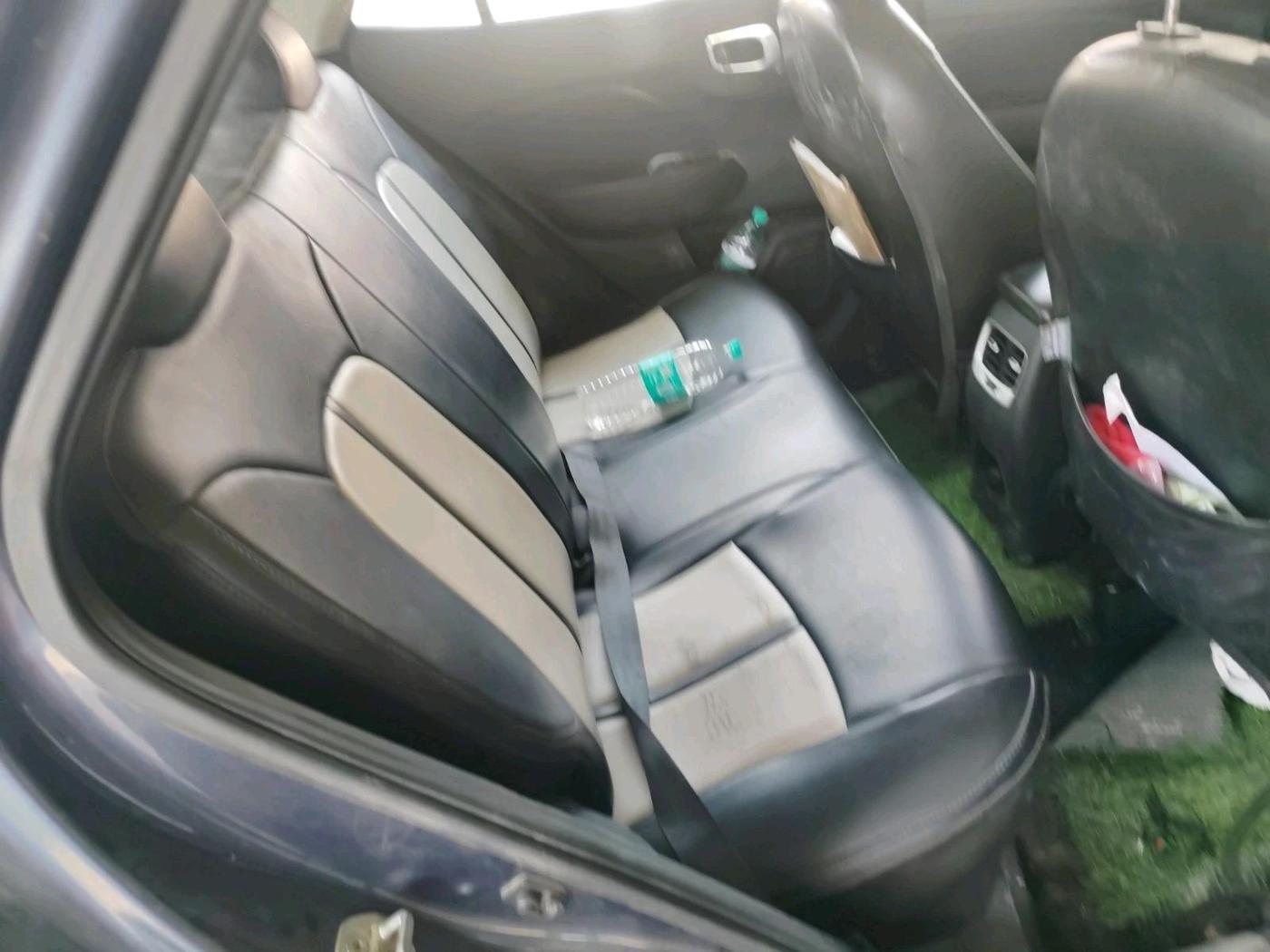2020 Hyundai VENUE S 1.2, Petrol, Manual, 1,84,497 km, interior