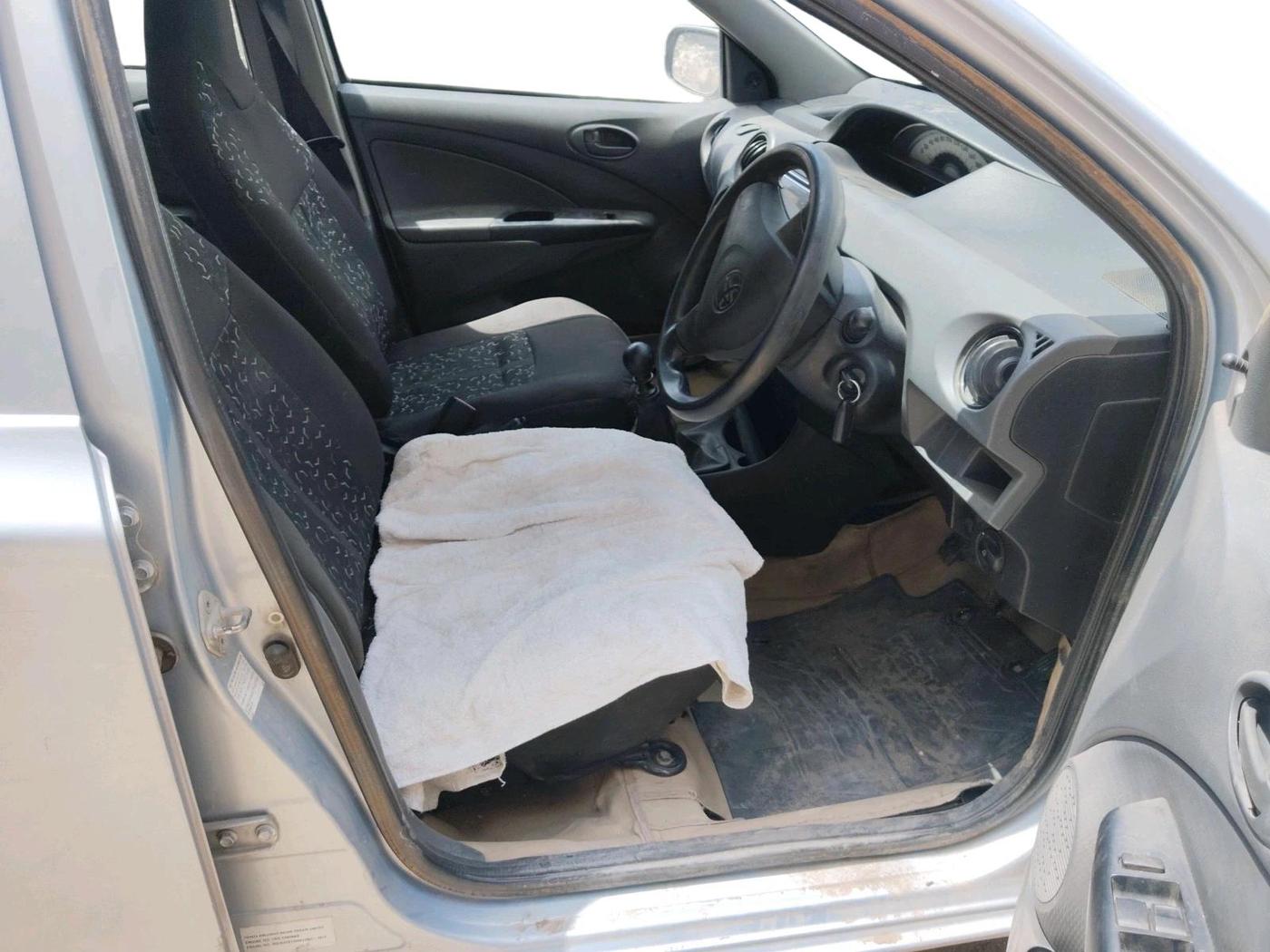 2012 Toyota Etios Liva GD, Diesel, Manual, 1,41,356 km, interior