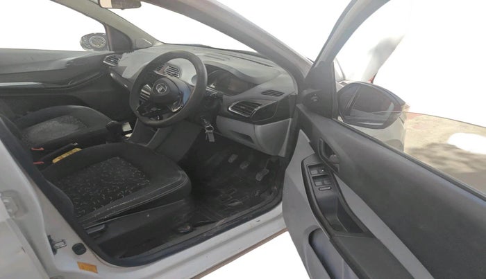 2022 Tata Tiago XT CNG, CNG, Manual, 67,432 km, interior
