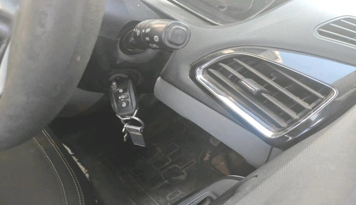 2022 Tata Tiago XT CNG, CNG, Manual, 67,432 km, interior